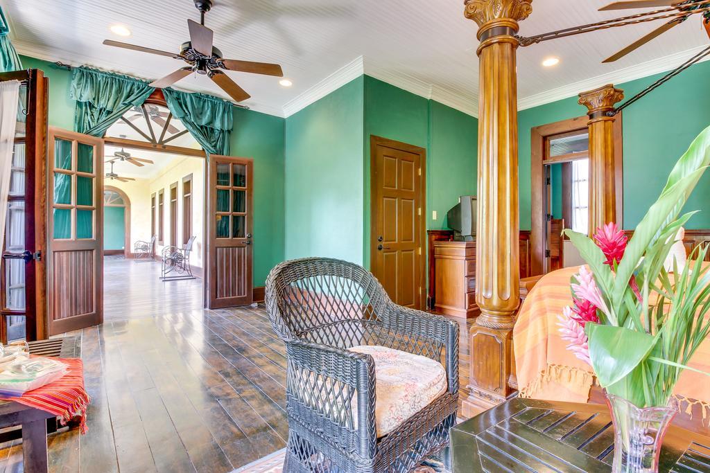 Colonial Suite @ Mahogany Hall San Ignacio Εξωτερικό φωτογραφία