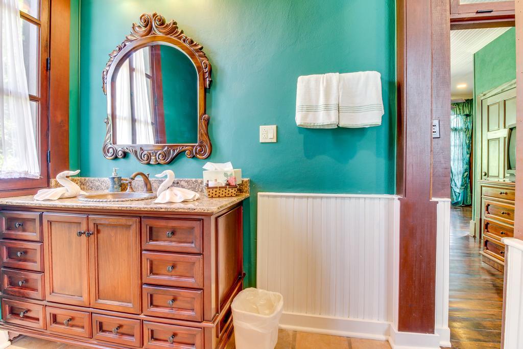 Colonial Suite @ Mahogany Hall San Ignacio Εξωτερικό φωτογραφία